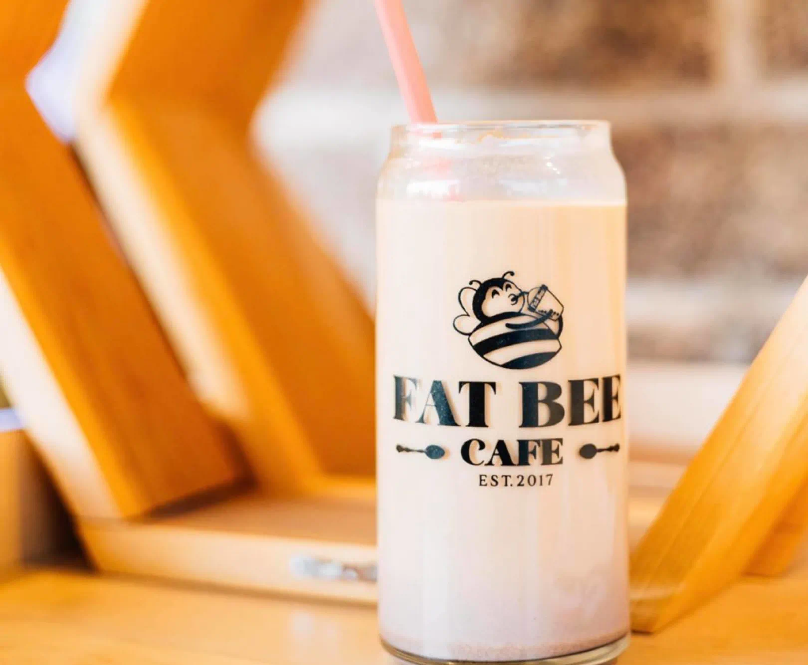 drink in fat bee cafe glass